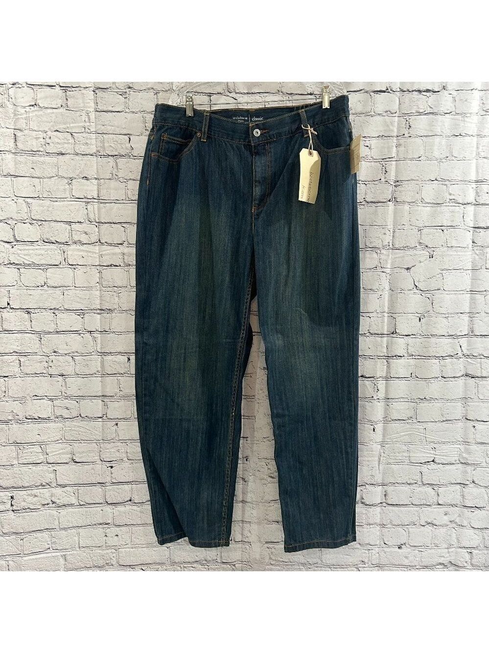 New with tags Ladies Liz Claiborne classic jeans Size 18W